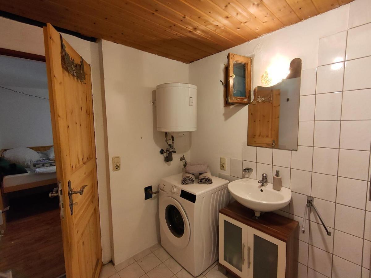Gemuetliche Ferienwohnung Mit Kamin Und Garten 加爾米施-帕滕基興 外观 照片