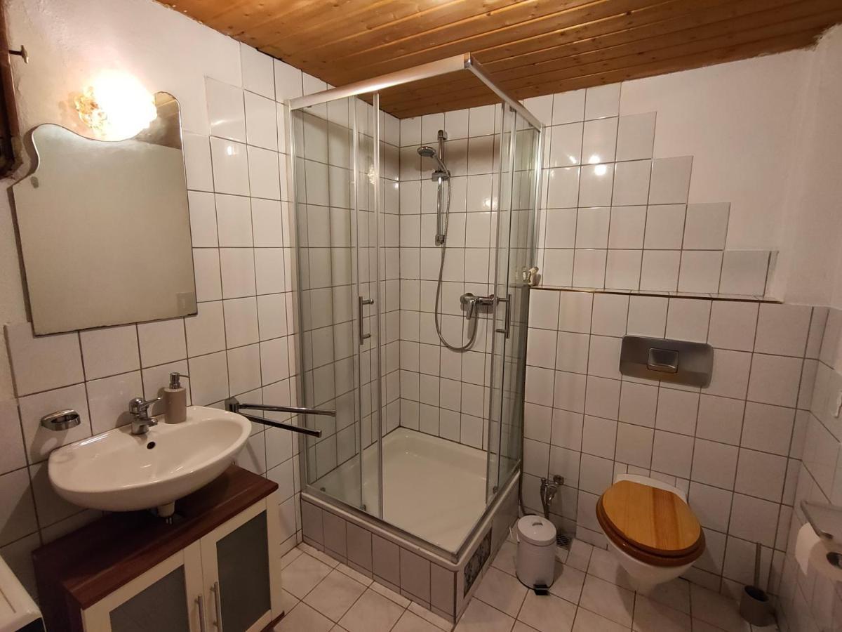Gemuetliche Ferienwohnung Mit Kamin Und Garten 加爾米施-帕滕基興 外观 照片